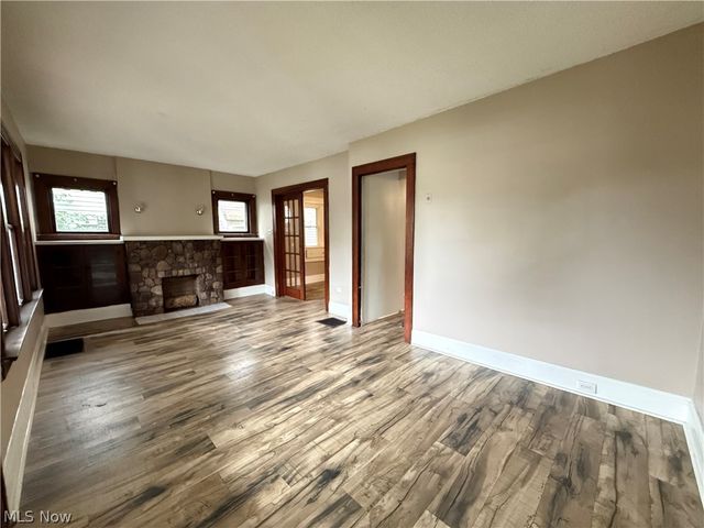 897 Polk Avenue, Akron, OH 44314