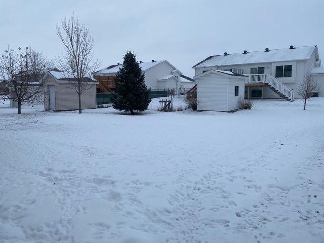 606 32nd Street N, Moorhead, MN 56560