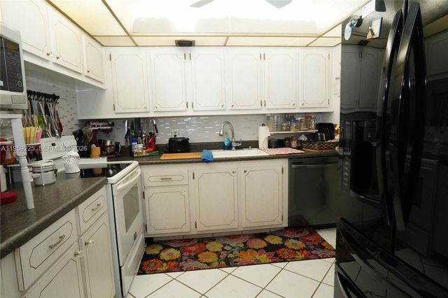 226 Wellington G G, West Palm Beach, FL 33417