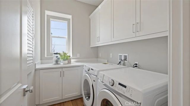 24500 Via El Balneario, Valencia, CA 91354