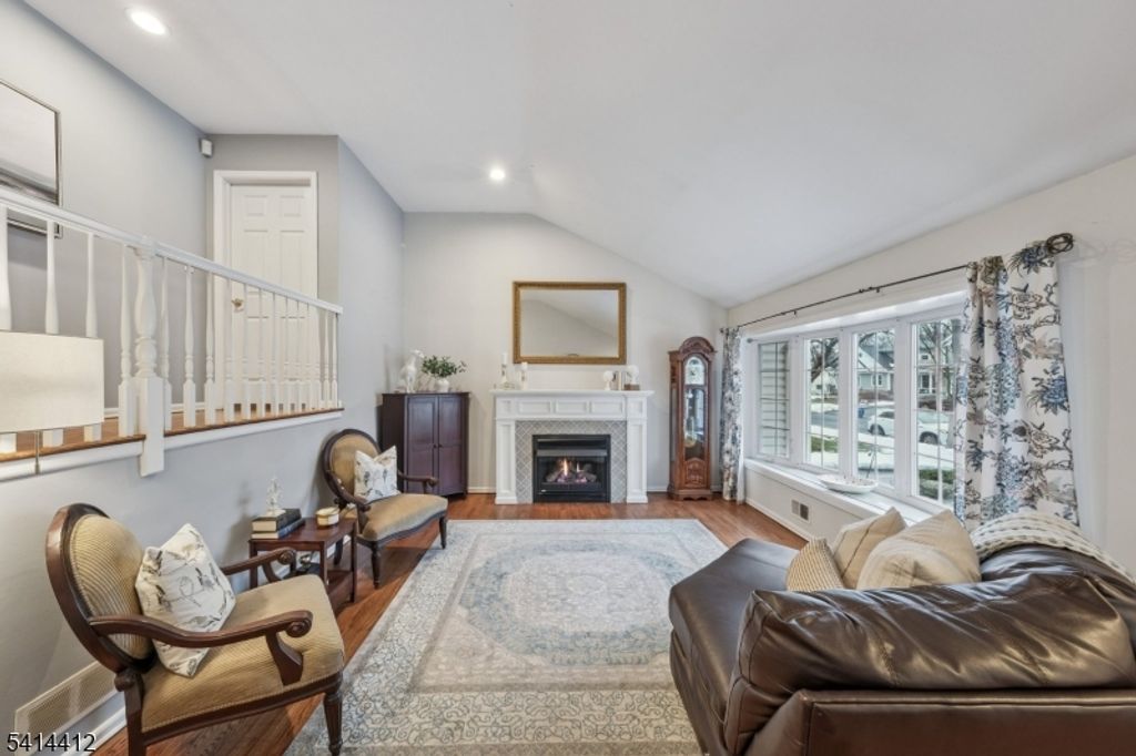14 Sandy Hill Rd, Westfield Town, NJ 07090