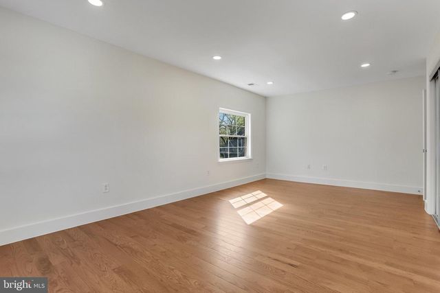 1615 S OAKLAND ST, Arlington, VA 22204