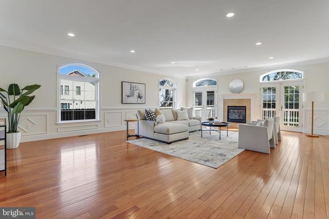 1615 S OAKLAND ST, Arlington, VA 22204