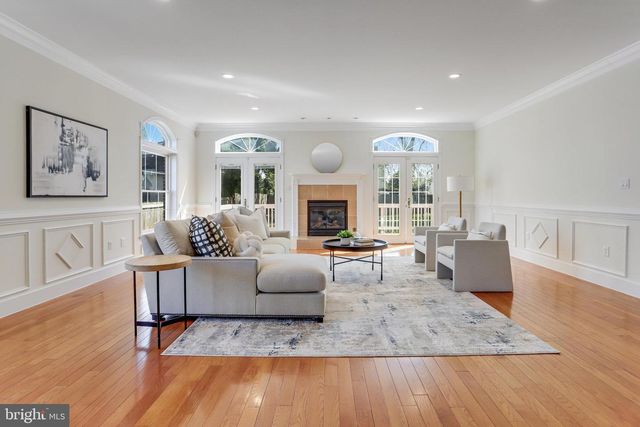 1615 S OAKLAND ST, Arlington, VA 22204