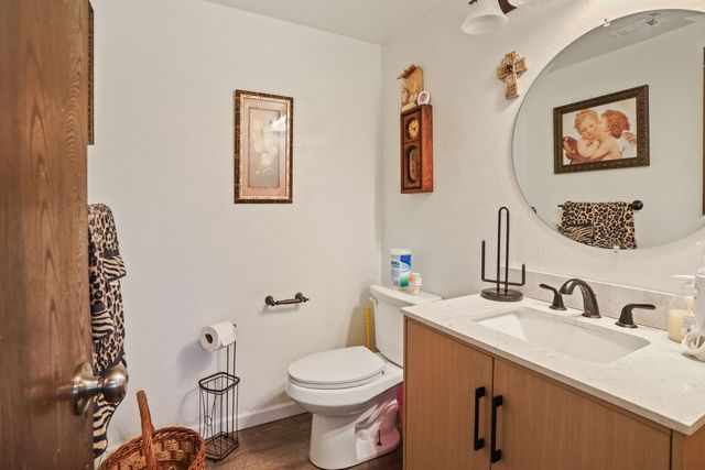 3172 W Creek Dr, Stockton, CA 95209