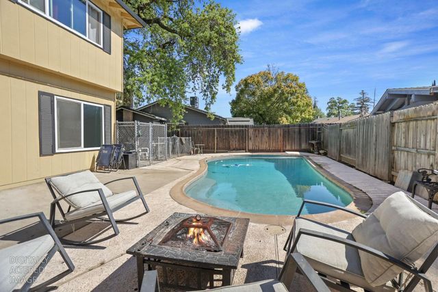 3172 W Creek Dr, Stockton, CA 95209