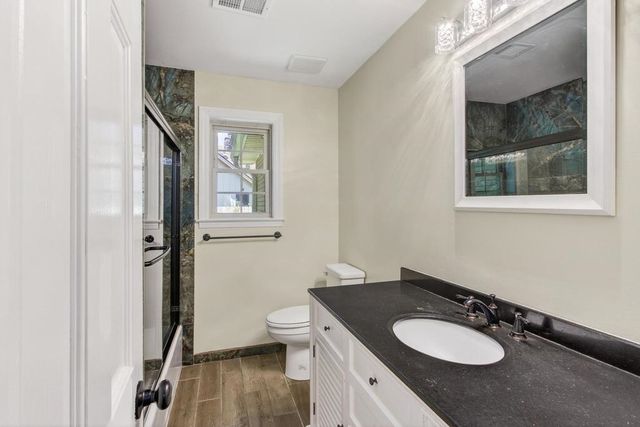 1453 ASHSTONE DR, Germantown, TN 38138