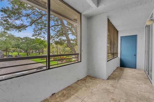 601 LYONS Road 7201, Coconut Creek, FL 33063