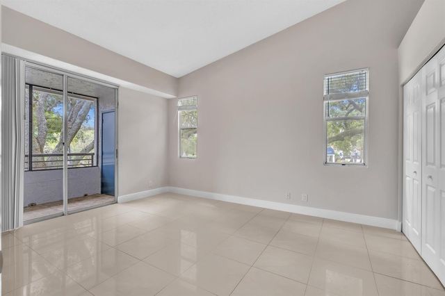 601 LYONS Road 7201, Coconut Creek, FL 33063