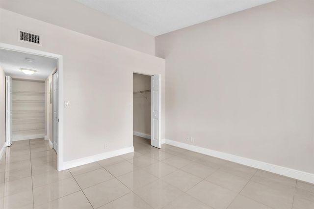 601 LYONS Road 7201, Coconut Creek, FL 33063