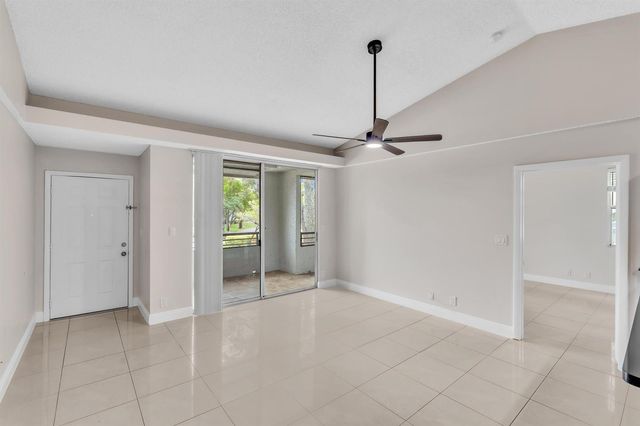 601 LYONS Road 7201, Coconut Creek, FL 33063