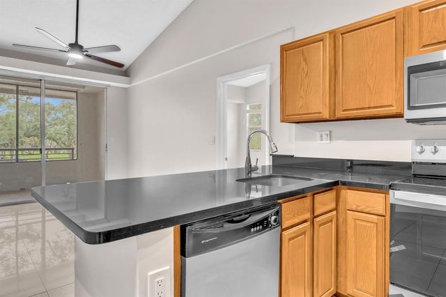 601 LYONS Road 7201, Coconut Creek, FL 33063