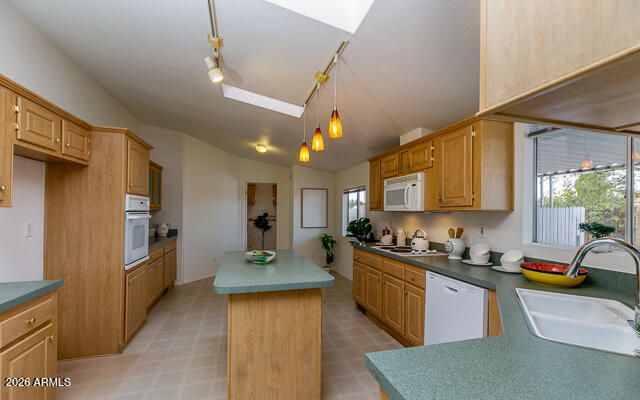 6674 W CAMINO SAN XAVIER --, Glendale, AZ 85308