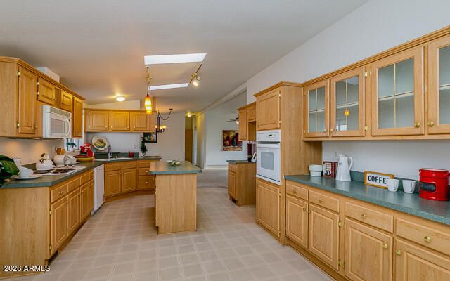 6674 W CAMINO SAN XAVIER --, Glendale, AZ 85308