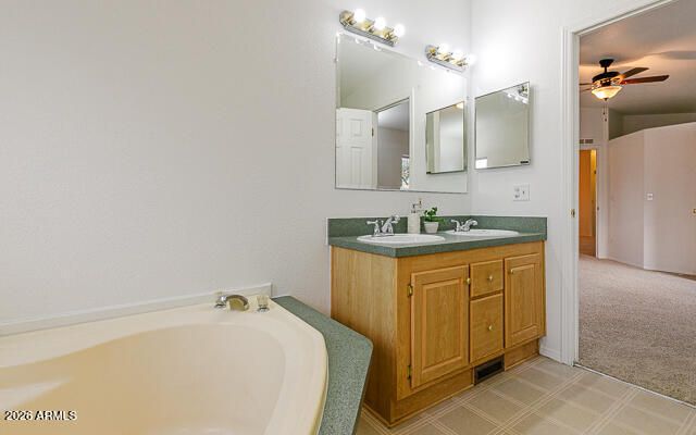 6674 W CAMINO SAN XAVIER --, Glendale, AZ 85308