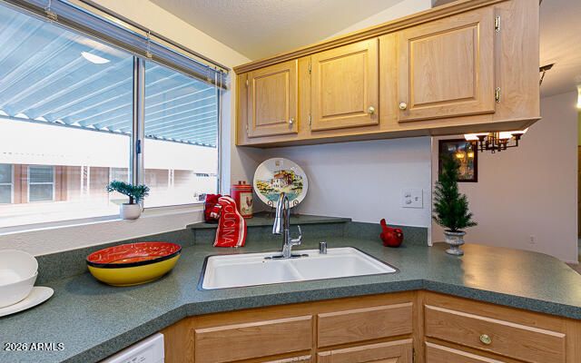 6674 W CAMINO SAN XAVIER --, Glendale, AZ 85308