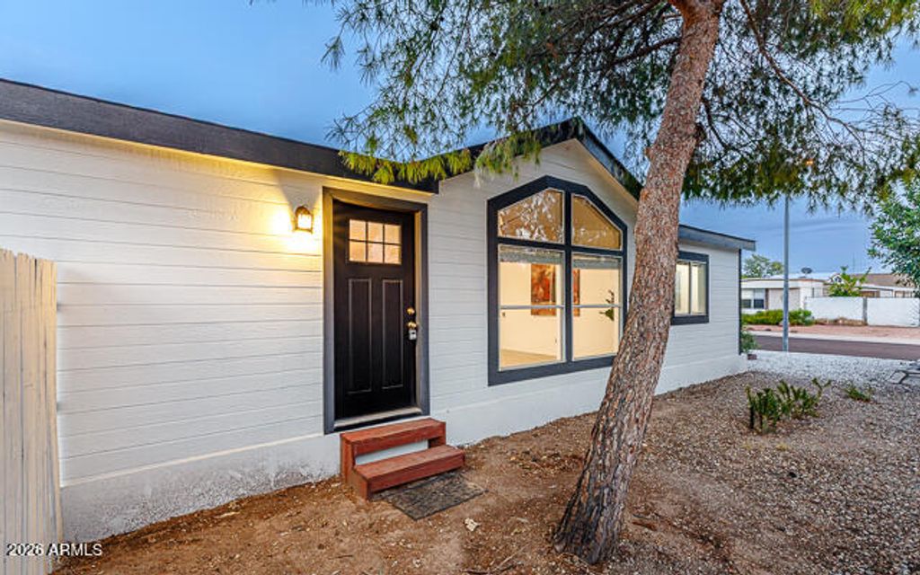 6674 W CAMINO SAN XAVIER --, Glendale, AZ 85308