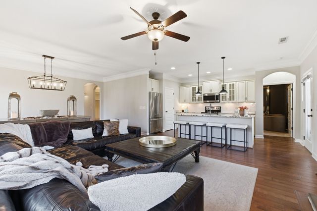 20 Nokes Dr, Hendersonville, TN 37075