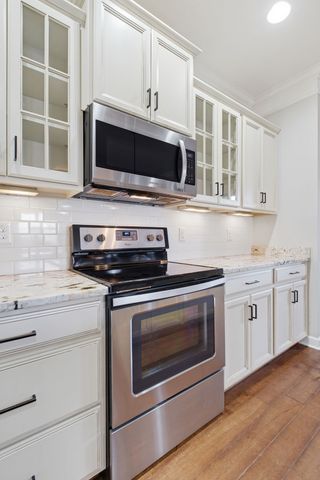 20 Nokes Dr, Hendersonville, TN 37075