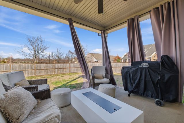 20 Nokes Dr, Hendersonville, TN 37075