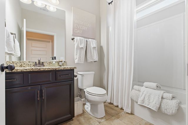 20 Nokes Dr, Hendersonville, TN 37075