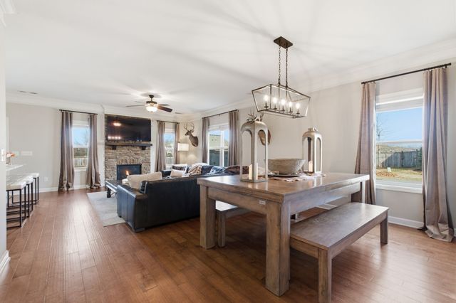 20 Nokes Dr, Hendersonville, TN 37075