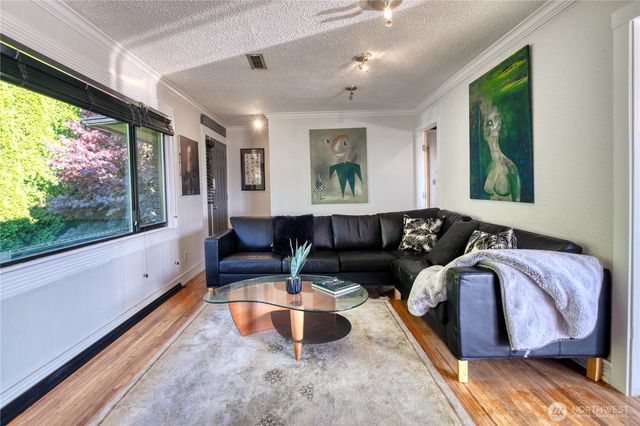 2045 APA Road, Point Roberts, WA 98281