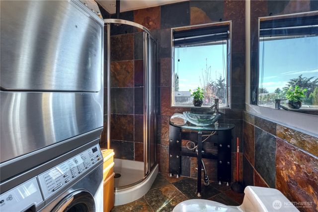 2045 APA Road, Point Roberts, WA 98281