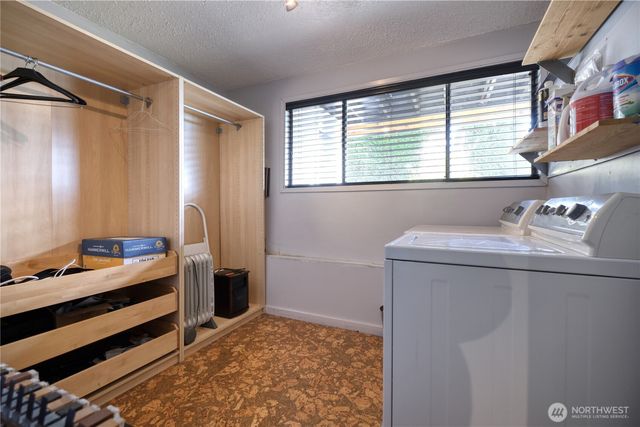 2045 APA Road, Point Roberts, WA 98281