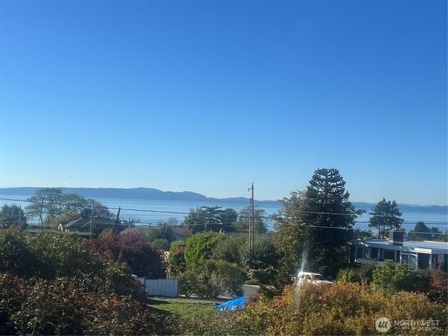 2045 APA Road, Point Roberts, WA 98281