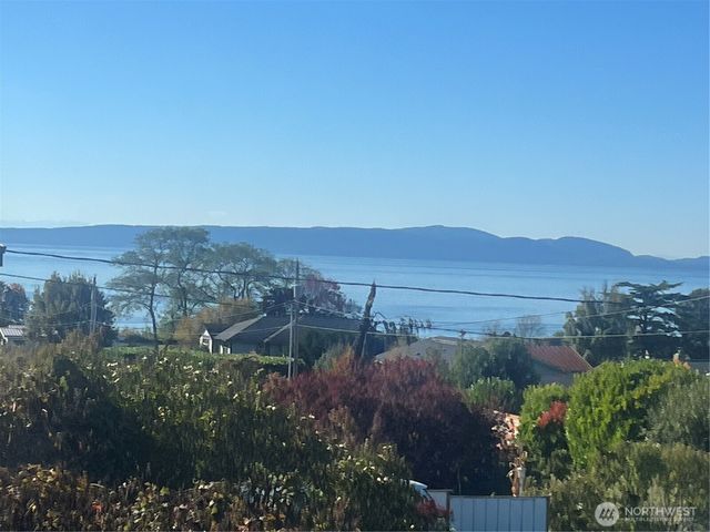 2045 APA Road, Point Roberts, WA 98281
