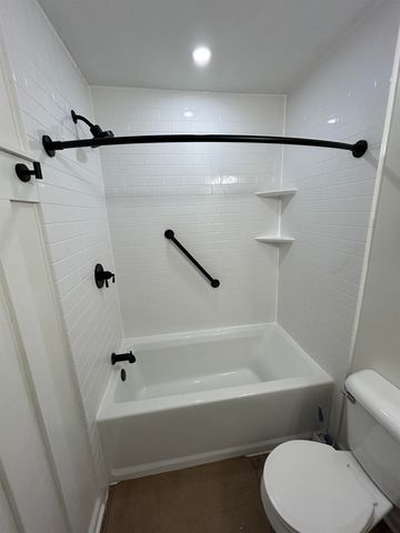 2843 SunValley Court, Tallahassee, FL 32302