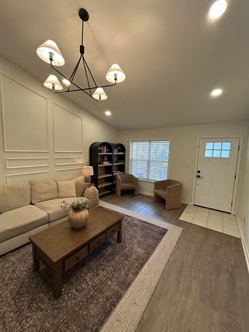 2843 SunValley Court, Tallahassee, FL 32302