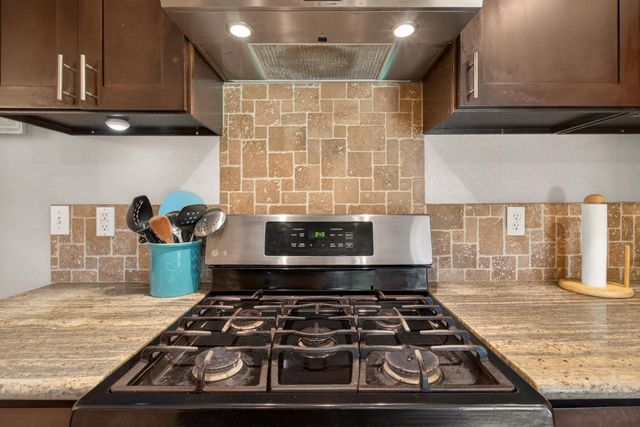 6332 Horseshoe Bar Rd, Loomis, CA 95650