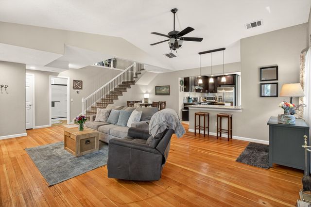 6332 Horseshoe Bar Rd, Loomis, CA 95650