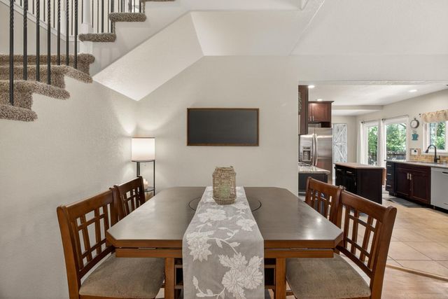 6332 Horseshoe Bar Rd, Loomis, CA 95650