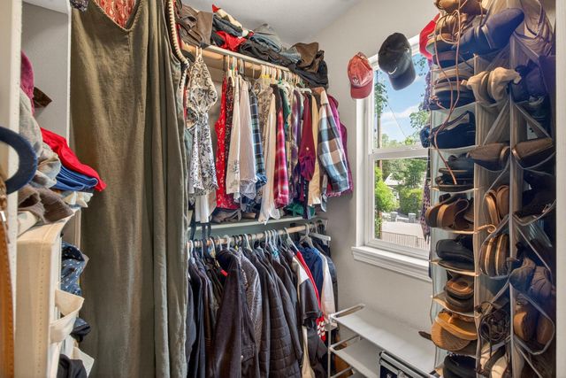 6332 Horseshoe Bar Rd, Loomis, CA 95650