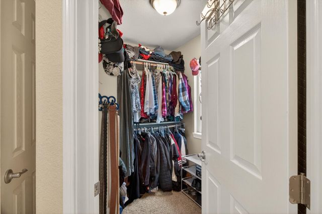 6332 Horseshoe Bar Rd, Loomis, CA 95650