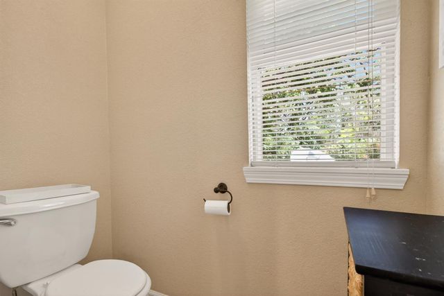 6332 Horseshoe Bar Rd, Loomis, CA 95650