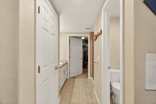 6332 Horseshoe Bar Rd, Loomis, CA 95650