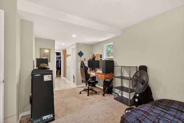 6332 Horseshoe Bar Rd, Loomis, CA 95650