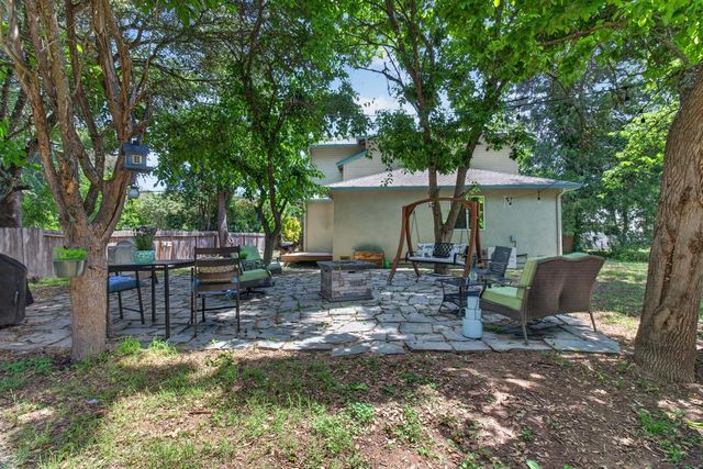 6332 Horseshoe Bar Rd, Loomis, CA 95650