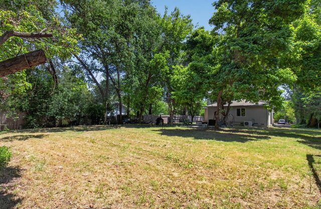6332 Horseshoe Bar Rd, Loomis, CA 95650