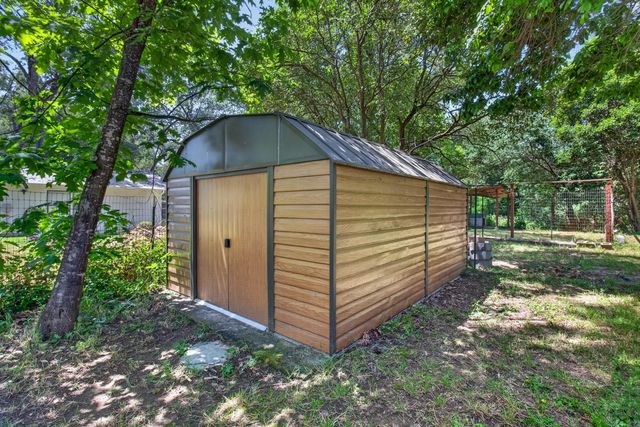 6332 Horseshoe Bar Rd, Loomis, CA 95650