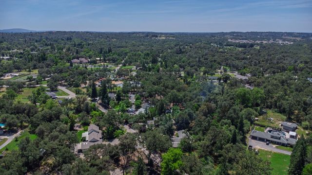 6332 Horseshoe Bar Rd, Loomis, CA 95650