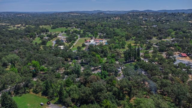 6332 Horseshoe Bar Rd, Loomis, CA 95650