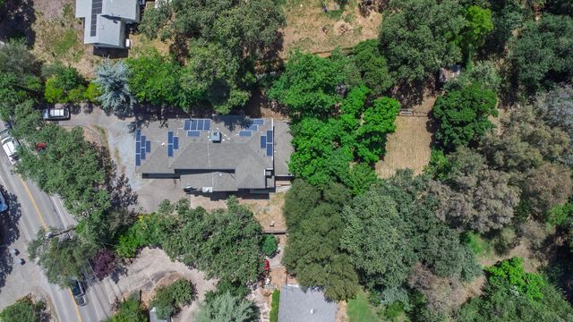 6332 Horseshoe Bar Rd, Loomis, CA 95650