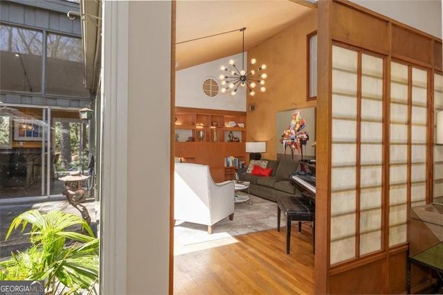 4917 Mountclaire Road, Smoke Rise, GA 30087