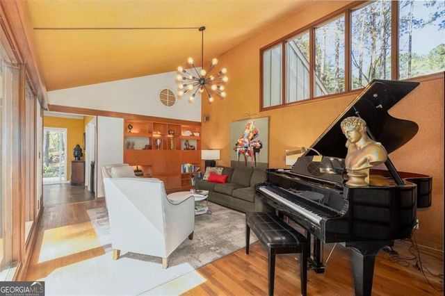 4917 Mountclaire Road, Smoke Rise, GA 30087