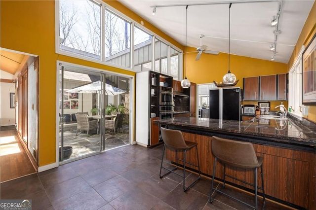 4917 Mountclaire Road, Smoke Rise, GA 30087